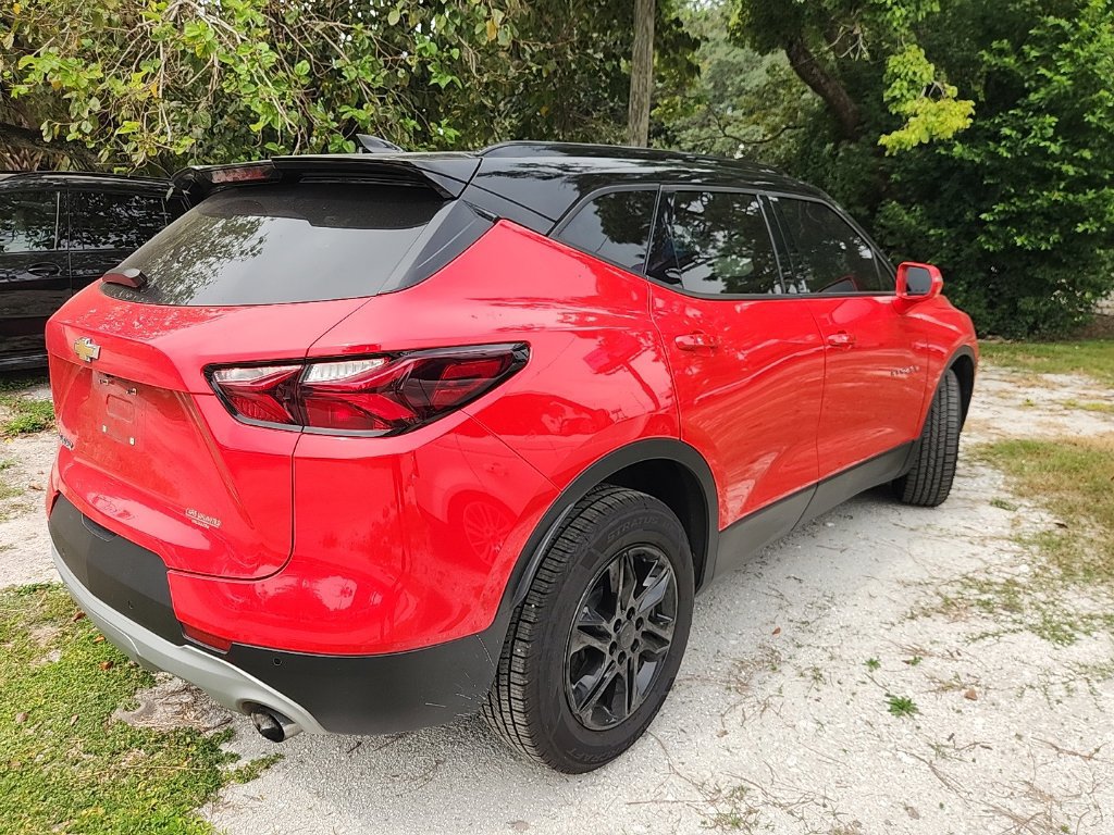 Used 2019 Chevrolet Blazer LT FWD image 2