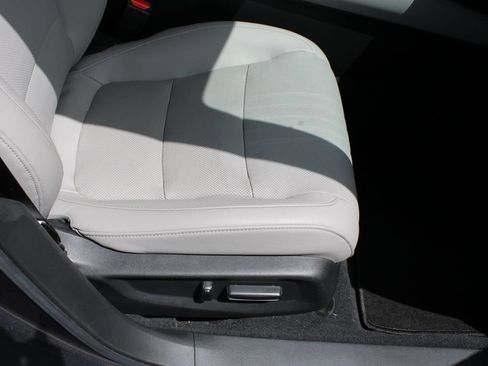Used 2019 Honda Accord EX-L image 13