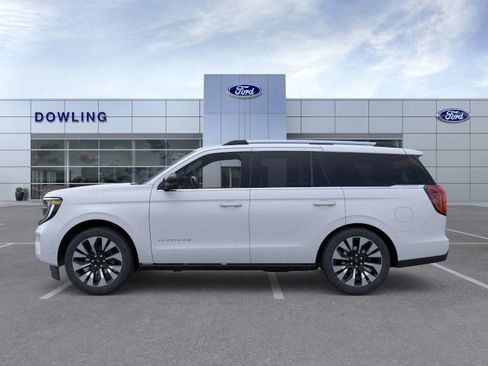 New 2026 Ford Expedition Platinum image 3