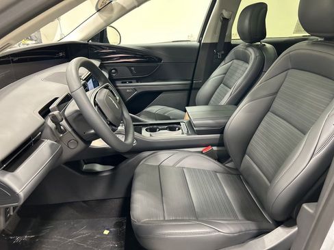 New 2026 Lincoln Nautilus Reserve w/ Jet Appearance Package image 9