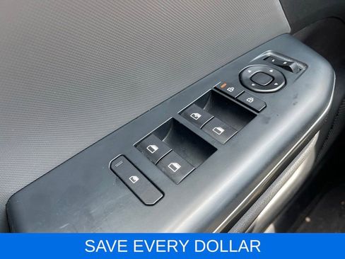 Used 2025 Kia K4 FWD image 16
