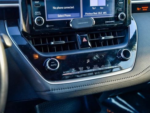 Used 2022 Toyota Corolla SE image 24