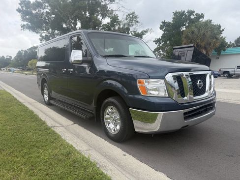 Used 2017 Nissan NV 3500 SV w/ SV Technology Package RWD image 2