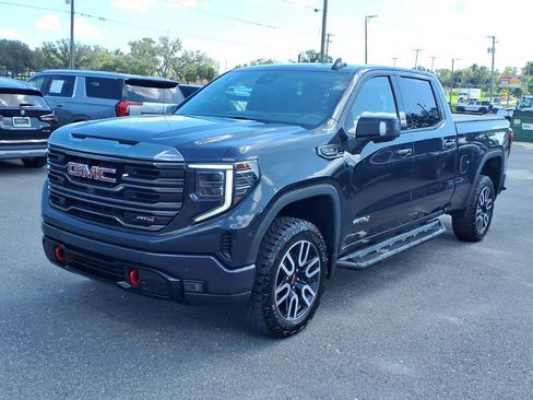 Used 2023 GMC Sierra 1500 AT4 w/ Technology Package AWD/4WD image 3