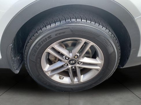 Used 2017 Hyundai Santa Fe Sport FWD image 24