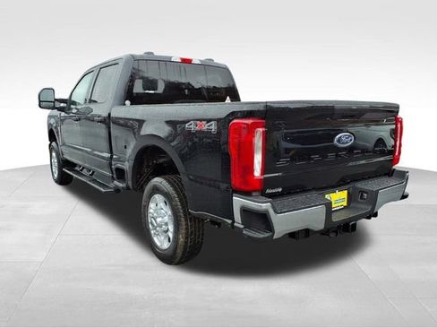 Used 2026 Ford F350 XLT AWD/4WD image 5