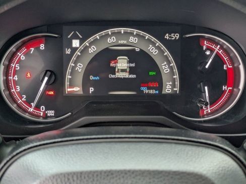 Used 2025 Toyota RAV4 XLE image 24