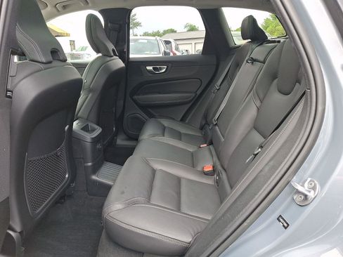 Certified 2023 Volvo XC60 T8 Ultimate w/ Climate Package AWD/4WD image 10