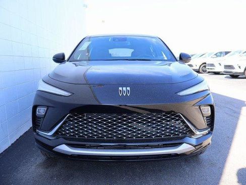 New 2026 Buick Envista Avenir image 2