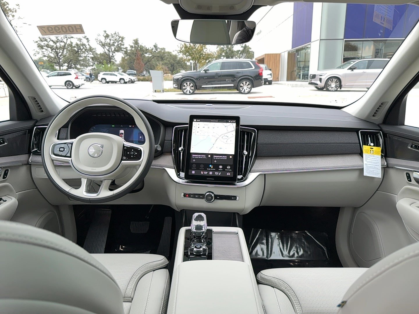 Used 2026 Volvo XC90 B6 Ultra w/ Protection Package AWD/4WD image 17