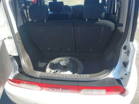 Used 2014 Nissan Cube 1.8 SL w/ Interior Designer Package FWD image 26