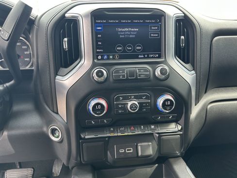 Used 2021 GMC Sierra 1500 Elevation AWD/4WD image 9
