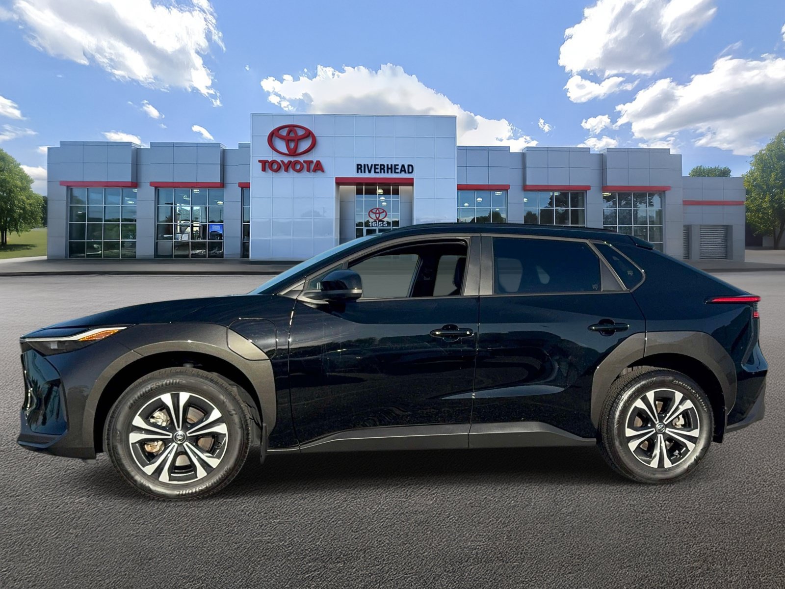 Certified 2024 Toyota bZ4X AWD w/ Weather Package image 4
