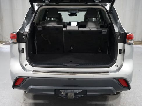 Certified 2021 Toyota Highlander Limited image 38