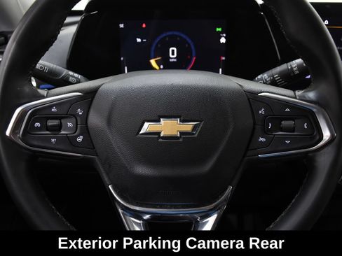 Used 2025 Chevrolet Trax LT w/ LT Convenience Package FWD image 15