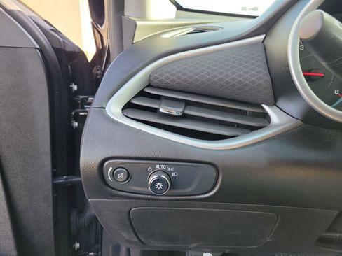 Used 2024 Chevrolet Malibu LT image 20