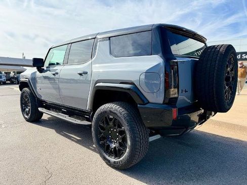 New 2025 GMC Hummer EV 2X AWD/4WD image 6