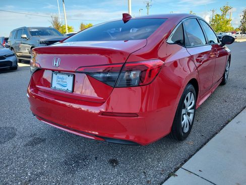 Used 2022 Honda Civic LX image 6