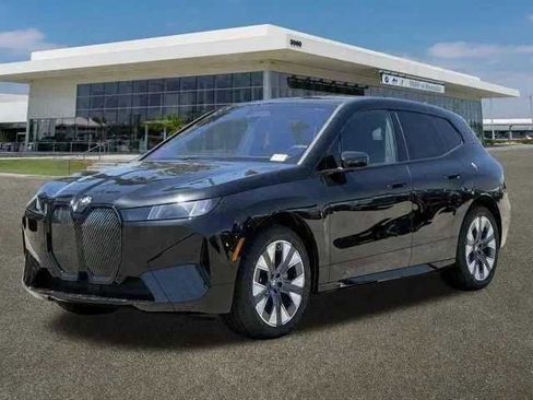 New 2026 BMW iX xDrive45 AWD/4WD image 4