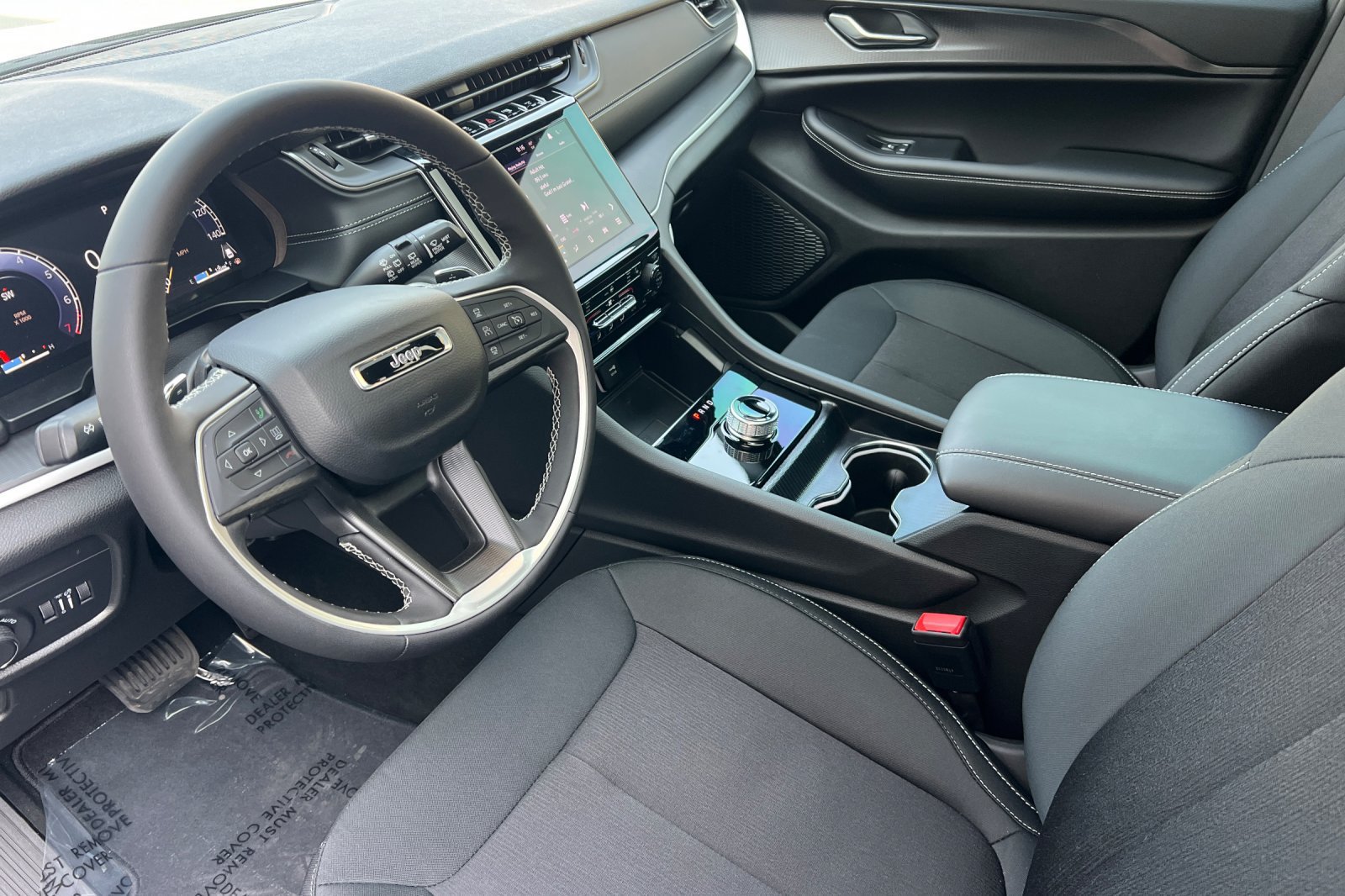 New 2026 Jeep Grand Cherokee Laredo X AWD/4WD image 11