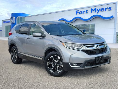 Used 2018 Honda CR-V Touring image 1