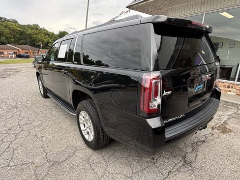 Used 2016 GMC Yukon XL SLT image 8