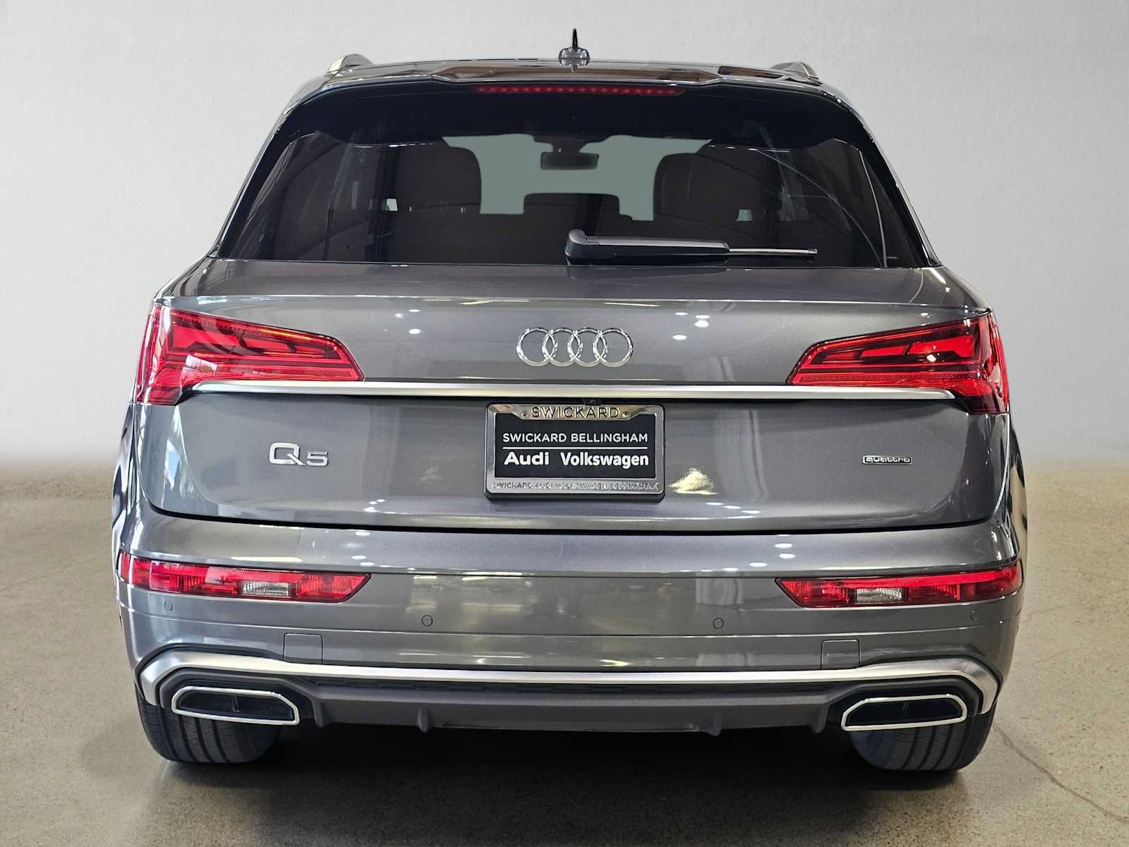 Used 2023 Audi Q5 2.0T Premium Plus w/ Premium Plus Package AWD/4WD image 4
