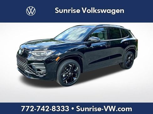 New 2026 Volkswagen Tiguan SE R-Line AWD/4WD image 1