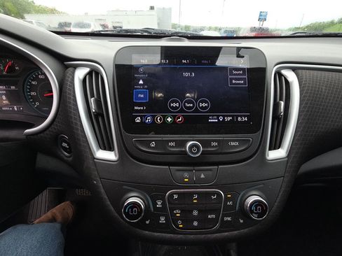 Used 2023 Chevrolet Malibu LT FWD image 10