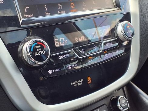 Used 2019 Nissan Murano Platinum w/ Cargo Package FWD image 12