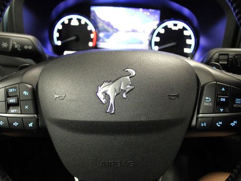 Used 2023 Ford Bronco Sport Badlands image 14