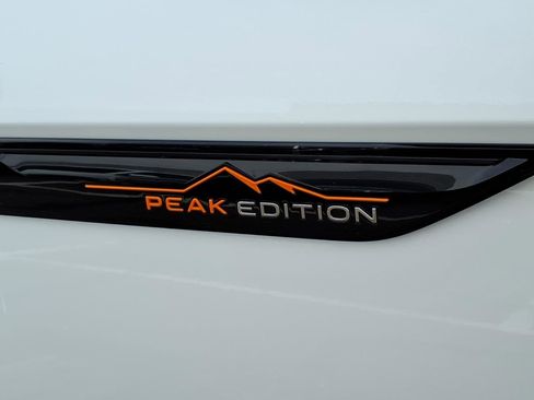 New 2026 Volkswagen Atlas Peak Edition AWD/4WD image 10