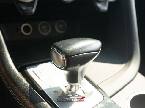 Used 2022 Genesis G70 2.0T image 30