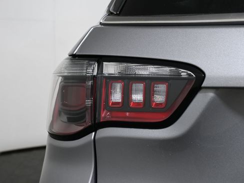 Used 2022 Jeep Compass Latitude w/ Convenience Group image 12