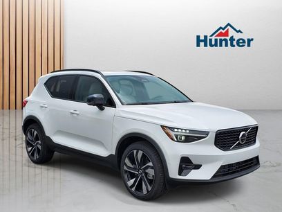 New 2026 Volvo XC40 B5 Ultra w/ Protection Package Premier
