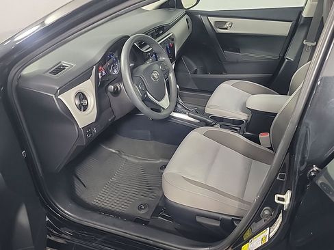 Used 2019 Toyota Corolla LE FWD image 17