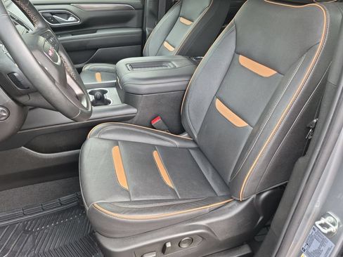 Used 2023 GMC Yukon XL AT4 AWD/4WD image 16