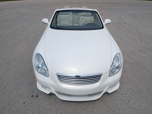Used 2002 Lexus SC 430 Convertible image 36
