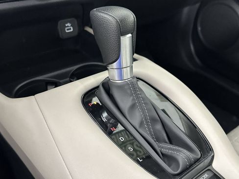 Used 2023 Honda HR-V LX image 20