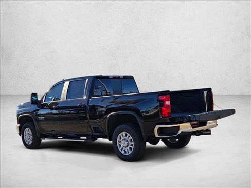 New 2026 Chevrolet Silverado 2500 LT w/ Texas Edition image 9