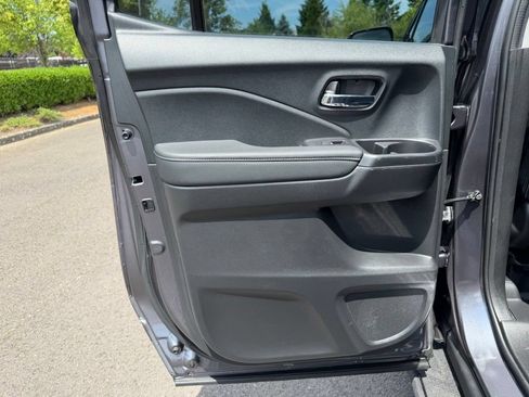 Used 2022 Honda Ridgeline RTL-E image 32
