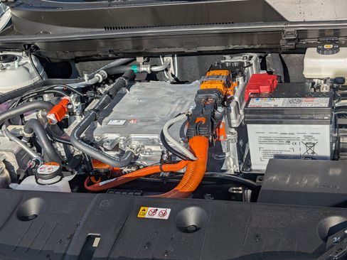 New 2026 Toyota bZ XLE Plus image 4