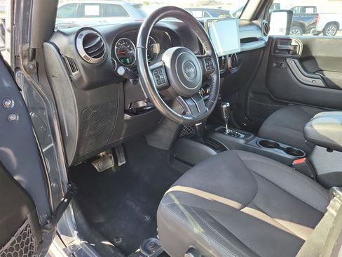 Used 2017 Jeep Wrangler Unlimited Sport image 10