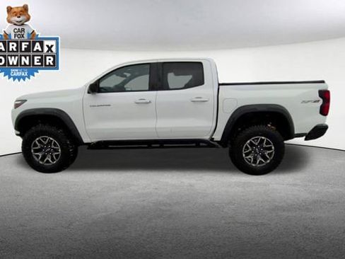 Used 2024 Chevrolet Colorado ZR2 w/ Technology Package image 6