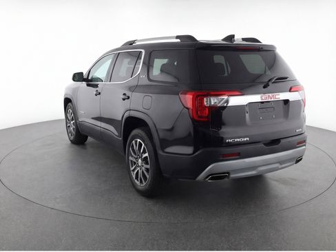 Used 2023 GMC Acadia SLT FWD image 6