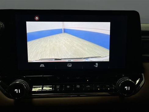 Used 2023 GMC Canyon AT4 w/ Canyon Safety Plus Package image 11