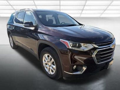 Used 2021 Chevrolet Traverse LT