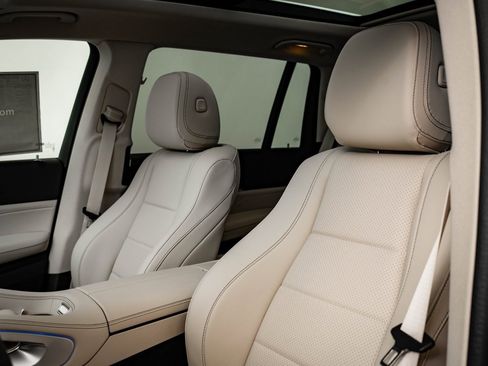 New 2026 Mercedes-Benz GLS 450 4MATIC image 27