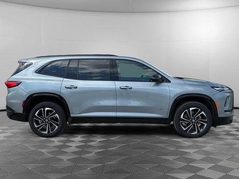 Certified 2025 Buick Enclave Sport Touring AWD/4WD image 6