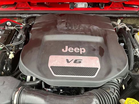Used 2017 Jeep Wrangler Unlimited Sport w/ Quick Order Package 24S AWD/4WD image 28